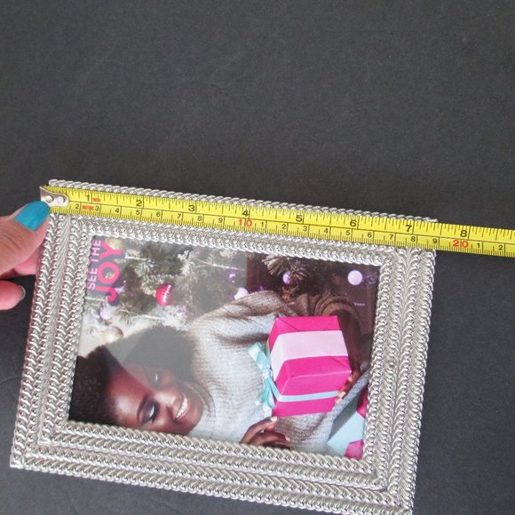 Concepts in Time For Picture Size 4" x 6" Silver Tone Metal Picture Frame - Picture 8 of 9